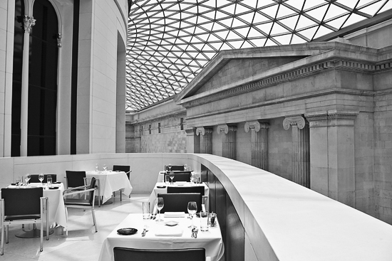 Conversi�n a blanco y negro por el m�todo de la conversi�n a escala de grises. Autor www.caballano.com