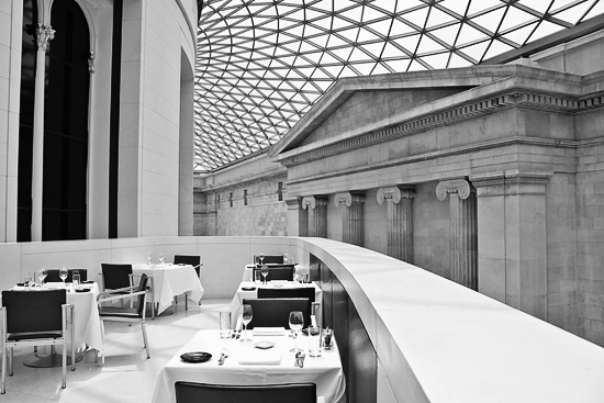 Conversi�n a blanco y negro por el m�todo de convertir al modo Color Lab. Autor www.caballano.com